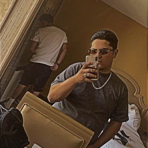 Meet your Posher, Manny